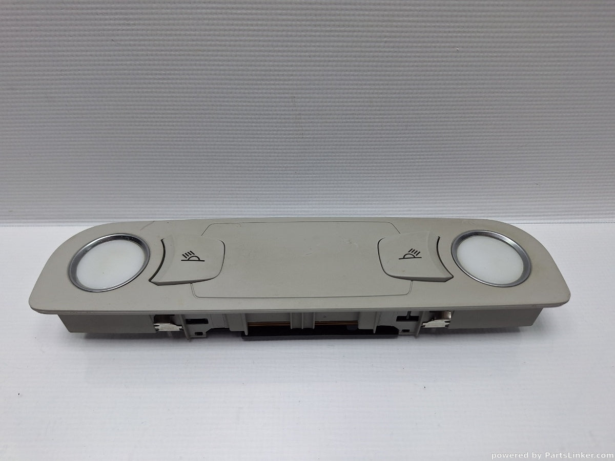 Lampa plafon AUDI A6 III Avant (4F5, C6) [ 2005 - 2011 ] TDI (BLB, BRE) 103KW|140HP 4L0947111B