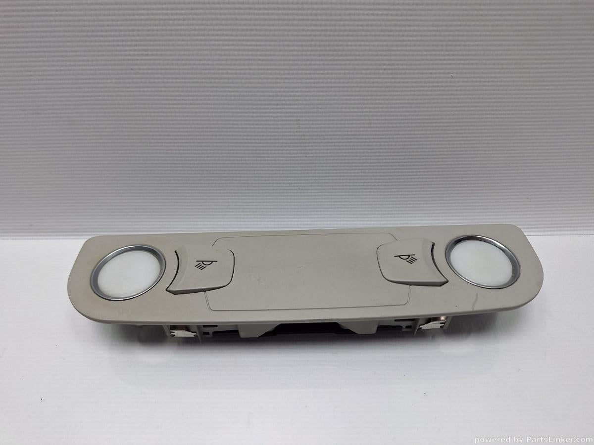 Lampa plafon AUDI A6 III Avant (4F5, C6) [ 2005 - 2011 ] TDI (BLB, BRE) 103KW|140HP OEM 4L0947111B