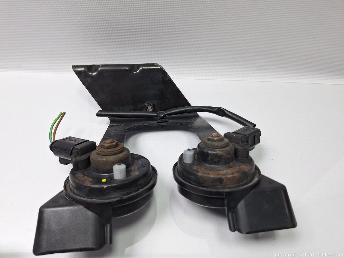 Set claxoane AUDI A6 III Avant (4F5, C6) [ 2005 - 2011 ] TDI (BLB, BRE) 103KW|140HP OEM 4F0951221 , 4F0951229
