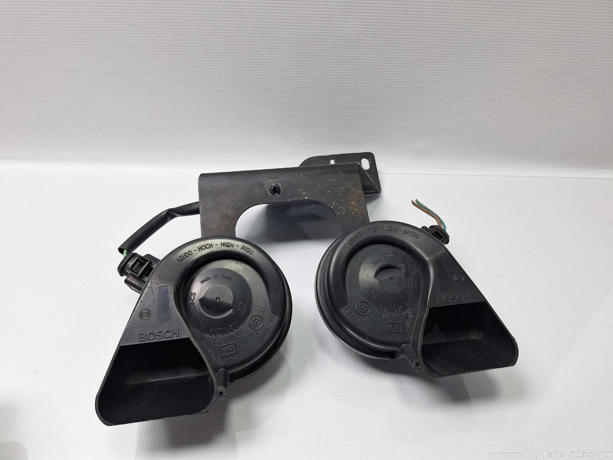 Set claxoane AUDI A6 III Avant (4F5, C6) [ 2005 - 2011 ] TDI (BLB, BRE) 103KW|140HP 4F0951221 , 4F0951229