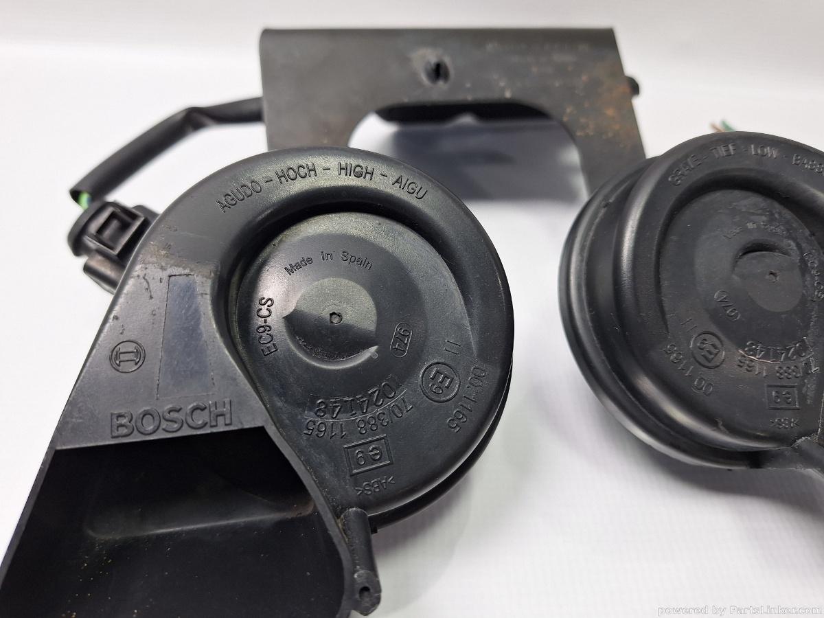 Set claxoane AUDI A6 III Avant (4F5, C6) [ 2005 - 2011 ] TDI (BLB, BRE) 103KW|140HP OEM 4F0951221 , 4F0951229
