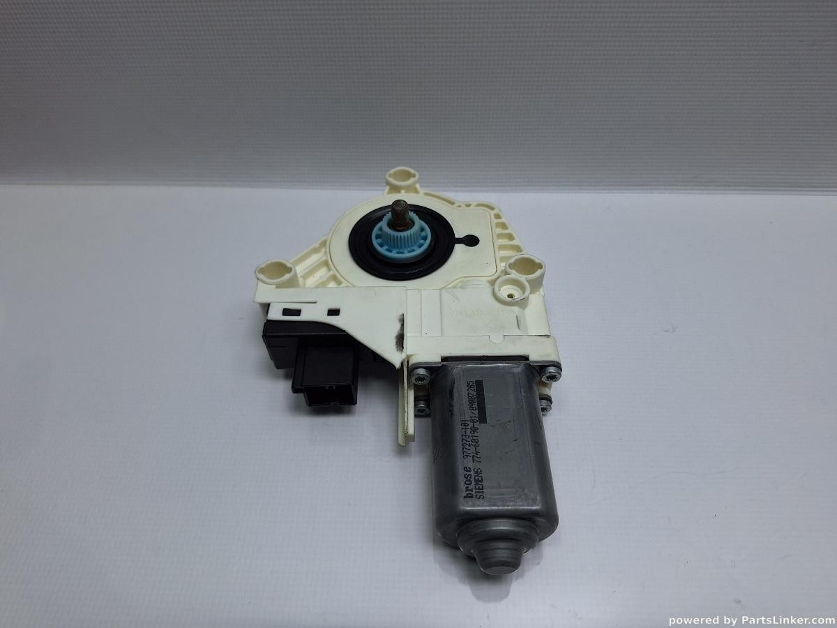 Motoras macara geam stanga fata AUDI A6 III Avant (4F5, C6) [ 2005 - 2011 ] TDI (BLB, BRE) 103KW|140HP OEM 4F0959801D
