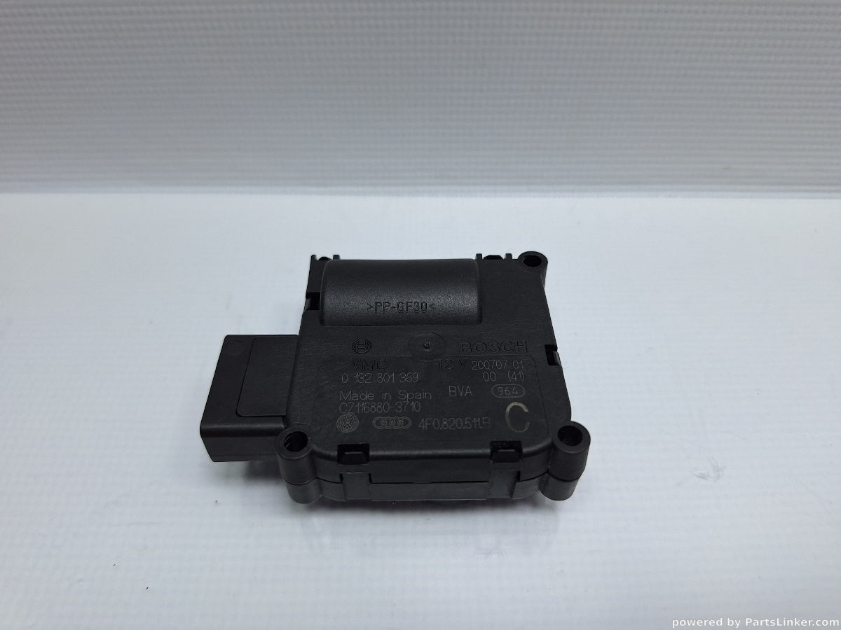 Motoras clapeta aeroterma AUDI A6 III Avant (4F5, C6) [ 2005 - 2011 ] TDI (BLB, BRE) 103KW|140HP BOSCH 0132801359 4F0820511B