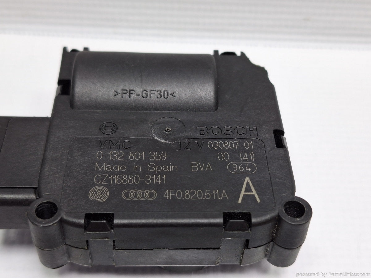 Motoras clapeta aeroterma AUDI A6 III Avant (4F5, C6) [ 2005 - 2011 ] TDI (BLB, BRE) 103KW|140HP BOSCH 0132801359 4F0820511A