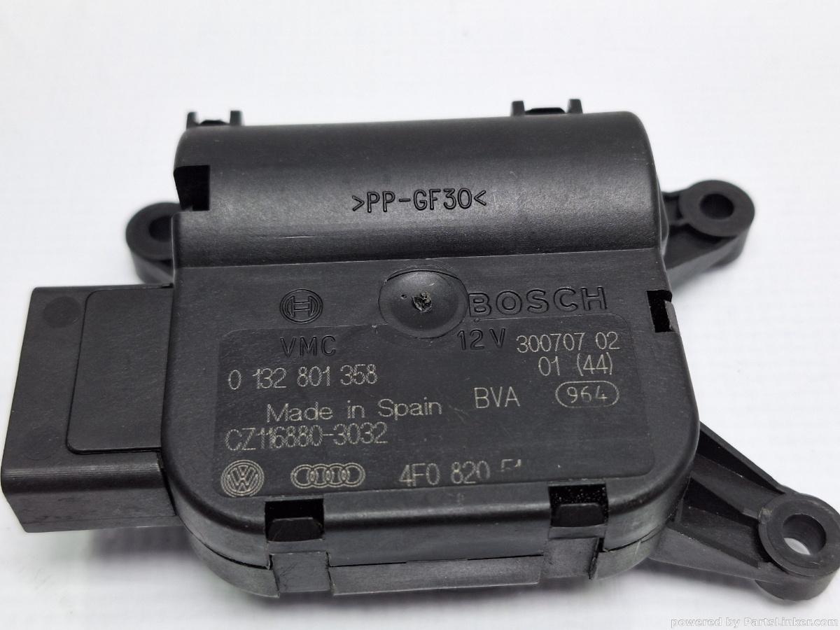 Motoras clapeta aeroterma AUDI A6 III Avant (4F5, C6) [ 2005 - 2011 ] TDI (BLB, BRE) 103KW|140HP BOSCH 0132801358 OEM 4F0820511