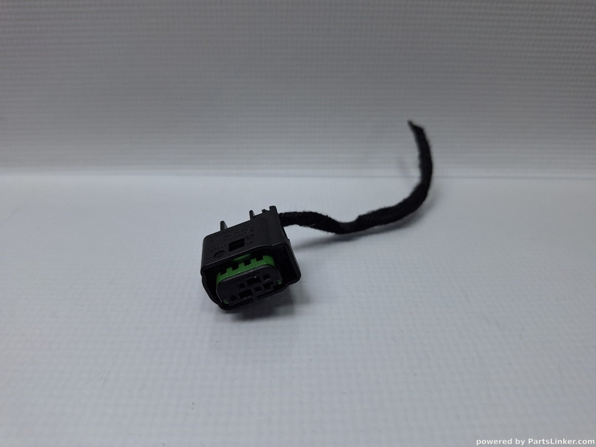 Mufa / conector 4 pini AUDI A6 III Avant (4F5, C6) [ 2005 - 2011 ] TDI (BLB, BRE) 103KW|140HP 8E0971934