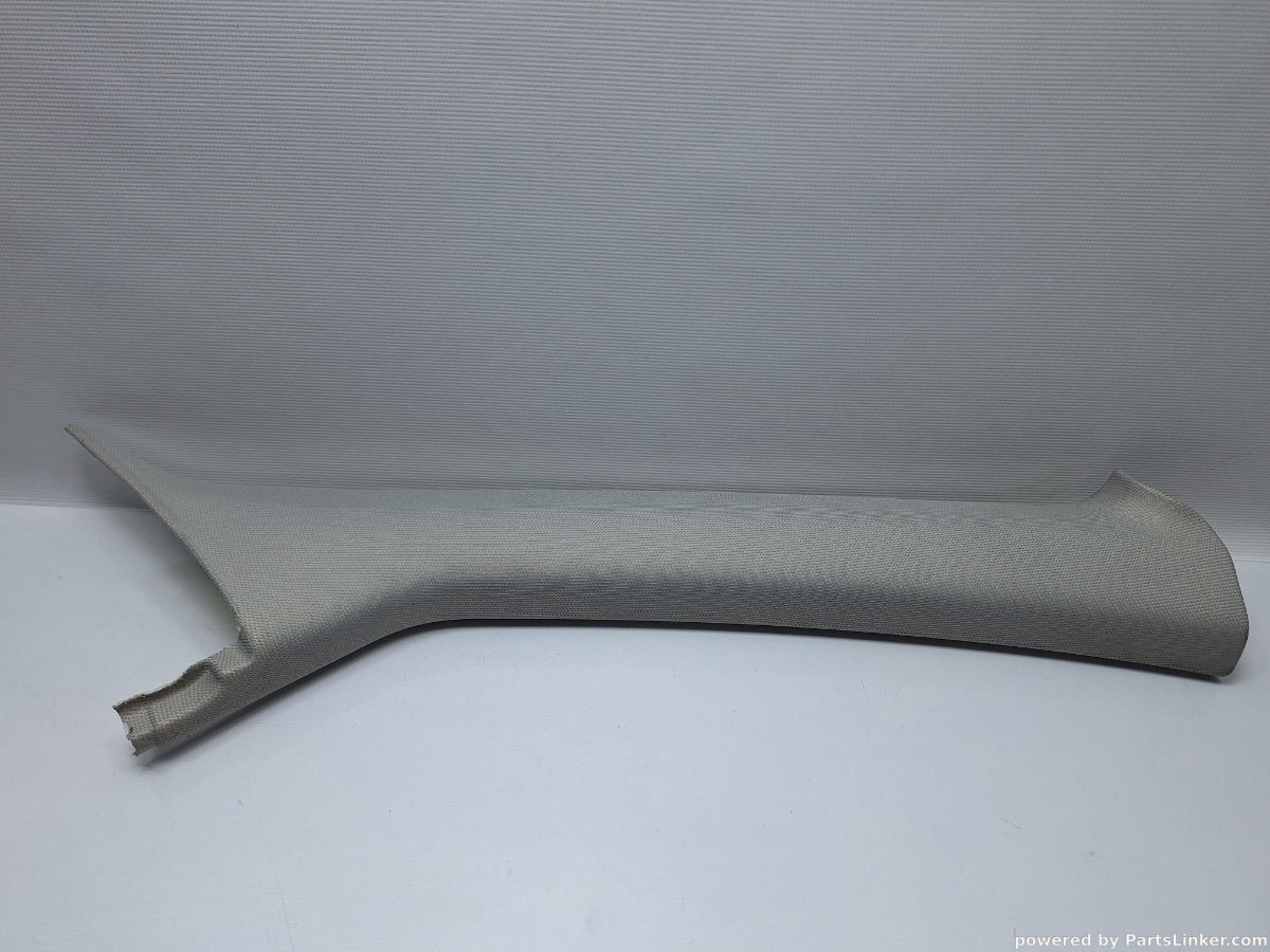 Ornament stalp parbriz dreapta AUDI A6 III Avant (4F5, C6) [ 2005 - 2011 ] TDI (BLB, BRE) 103KW|140HP 4F0867234F