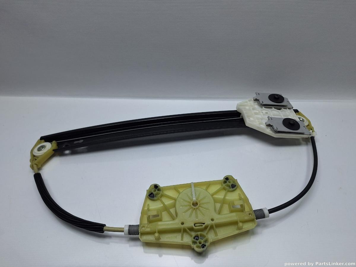 Motoras macara geam dreapta spate AUDI A6 III Avant (4F5, C6) [ 2005 - 2011 ] TDI (BLB, BRE) 103KW|140HP OEM 4F0839462B