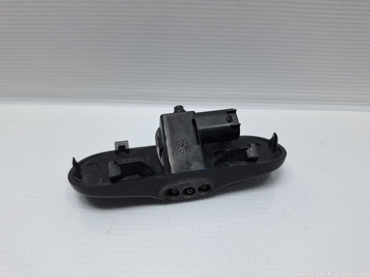 Stopitoare parbriz Stanga AUDI A6 III Avant (4F5, C6) [ 2005 - 2011 ] TDI (BLB, BRE) 103KW|140HP 8T0955987B