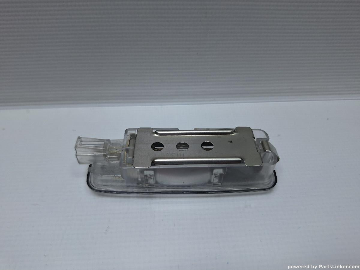 Lampa parasolar AUDI A6 III Avant (4F5, C6) [ 2005 - 2011 ] TDI (BLB, BRE) 103KW|140HP OEM 4E0947105