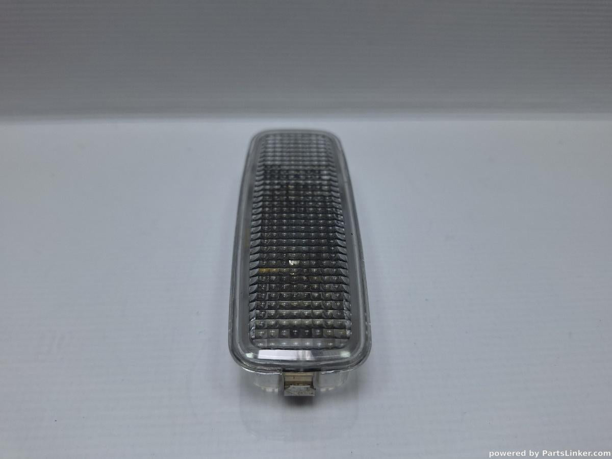 Lampa parasolar AUDI A6 III Avant (4F5, C6) [ 2005 - 2011 ] TDI (BLB, BRE) 103KW|140HP OEM 4E0947105