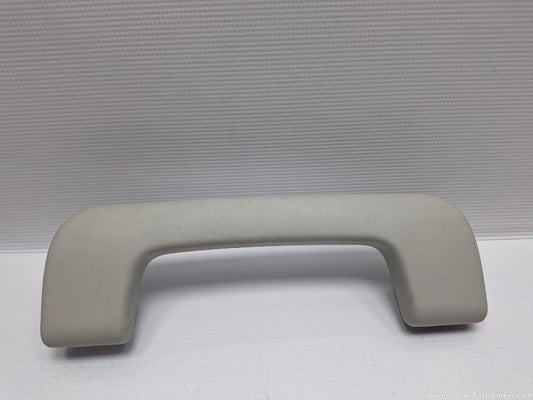 Maner plafon fata AUDI A6 III Avant (4F5, C6) [ 2005 - 2011 ] TDI (BLB, BRE) 103KW|140HP 8P0857607M