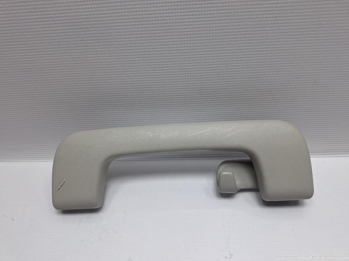 Maner plafon stanga spate AUDI A6 III Avant (4F5, C6) [ 2005 - 2011 ] TDI (BLB, BRE) 103KW|140HP OEM 8P0857607N
