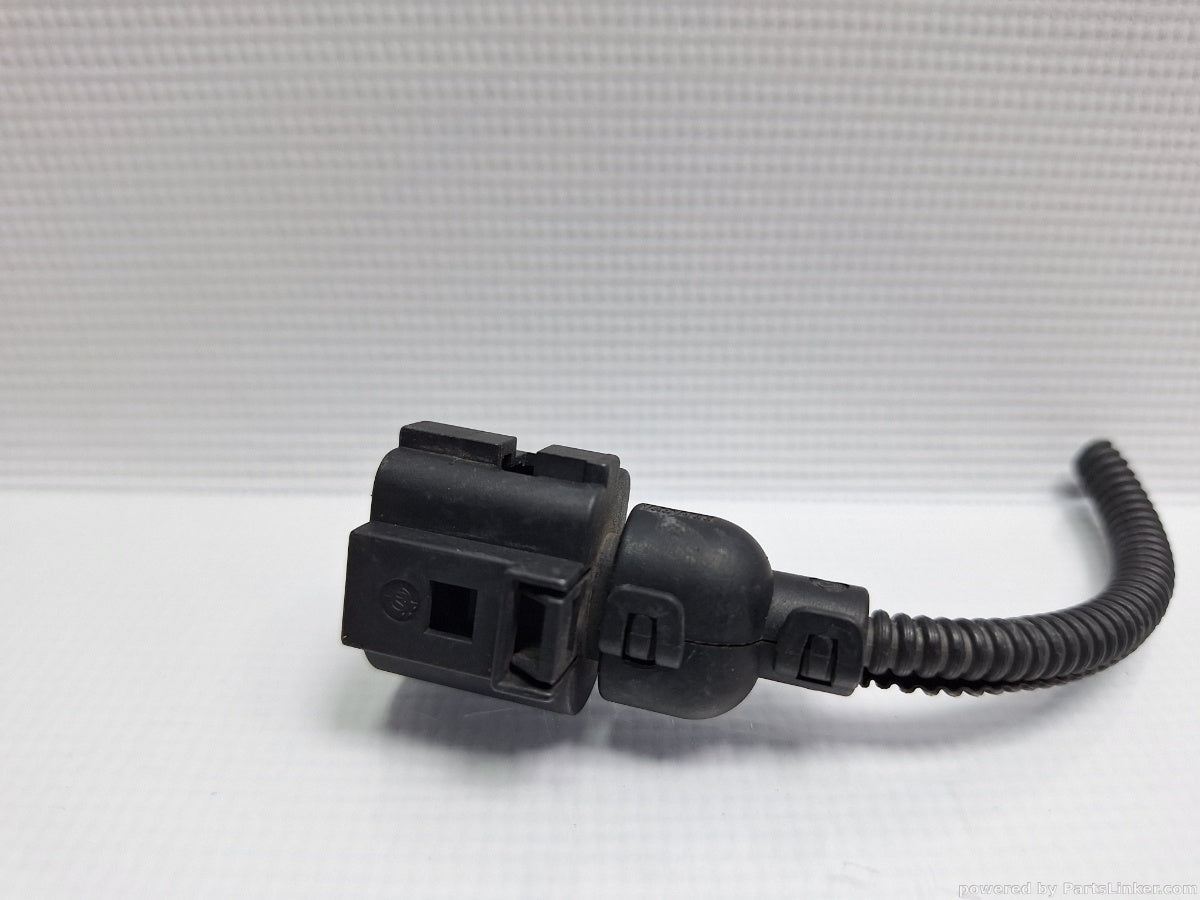 Mufa / conector 2 pini AUDI A6 III Avant (4F5, C6) [ 2005 - 2011 ] TDI (BLB, BRE) 103KW|140HP 6X0973722G