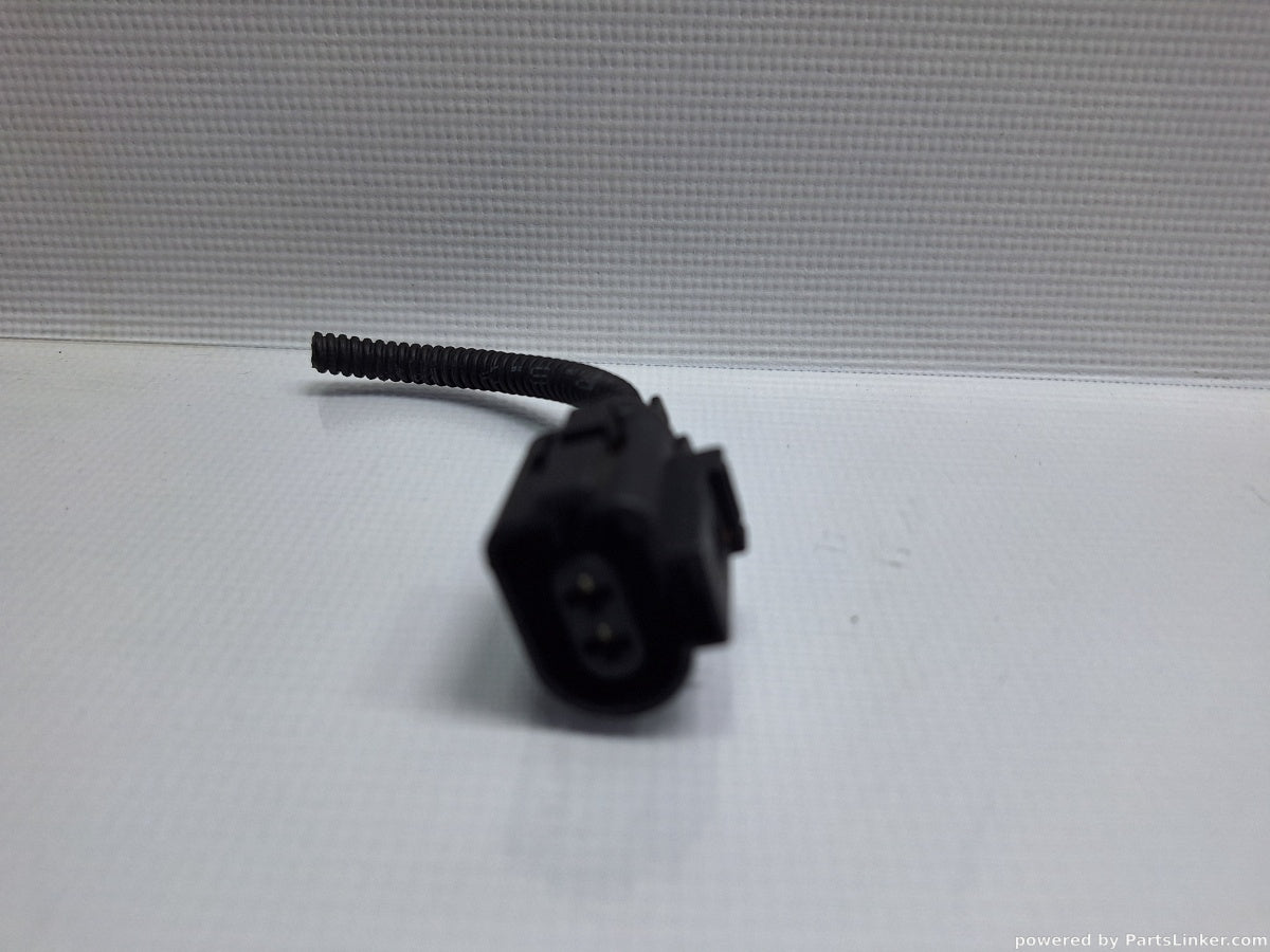 Mufa / conector 2 pini AUDI A6 III Avant (4F5, C6) [ 2005 - 2011 ] TDI (BLB, BRE) 103KW|140HP 6X0973722G