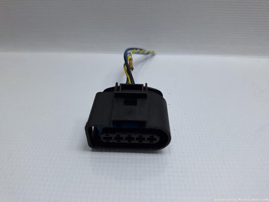 Mufa / conector 5 pini AUDI A6 III Avant (4F5, C6) [ 2005 - 2011 ] TDI (BLB, BRE) 103KW|140HP OEM 1J0973999A