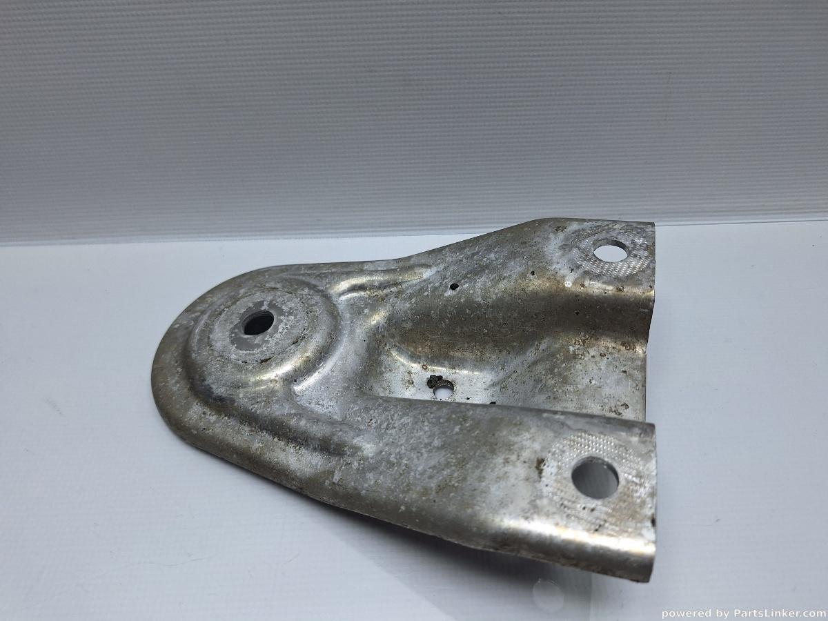 Suport prindere jug motor AUDI A6 III Avant (4F5, C6) [ 2005 - 2011 ] TDI (BLB, BRE) 103KW|140HP OEM 4F0399541C