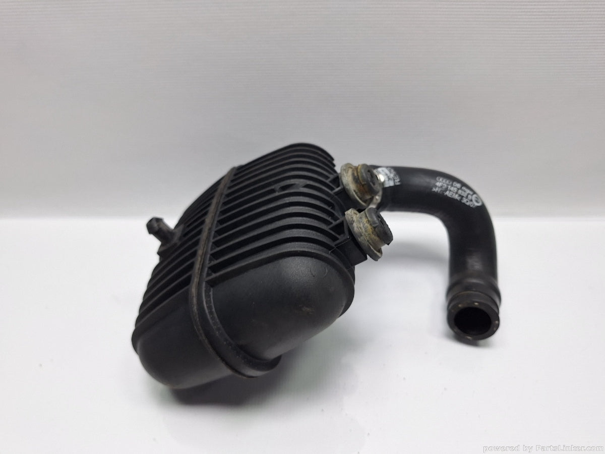 Rezervor vacuum AUDI A6 III Avant (4F5, C6) [ 2005 - 2011 ] TDI (BLB, BRE) 103KW|140HP 8E0129955B