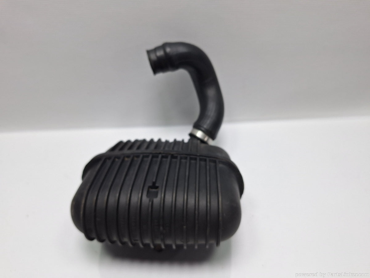 Rezervor vacuum AUDI A6 III Avant (4F5, C6) [ 2005 - 2011 ] TDI (BLB, BRE) 103KW|140HP 8E0129955B