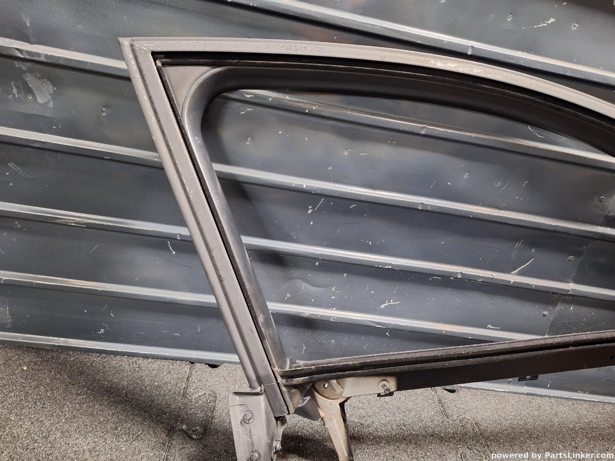 Rama geam usa dreapta fata AUDI A6 III Avant (4F5, C6) [ 2005 - 2011 ] TDI (BLB, BRE) 103KW|140HP 4F0837440M , 4F0837630