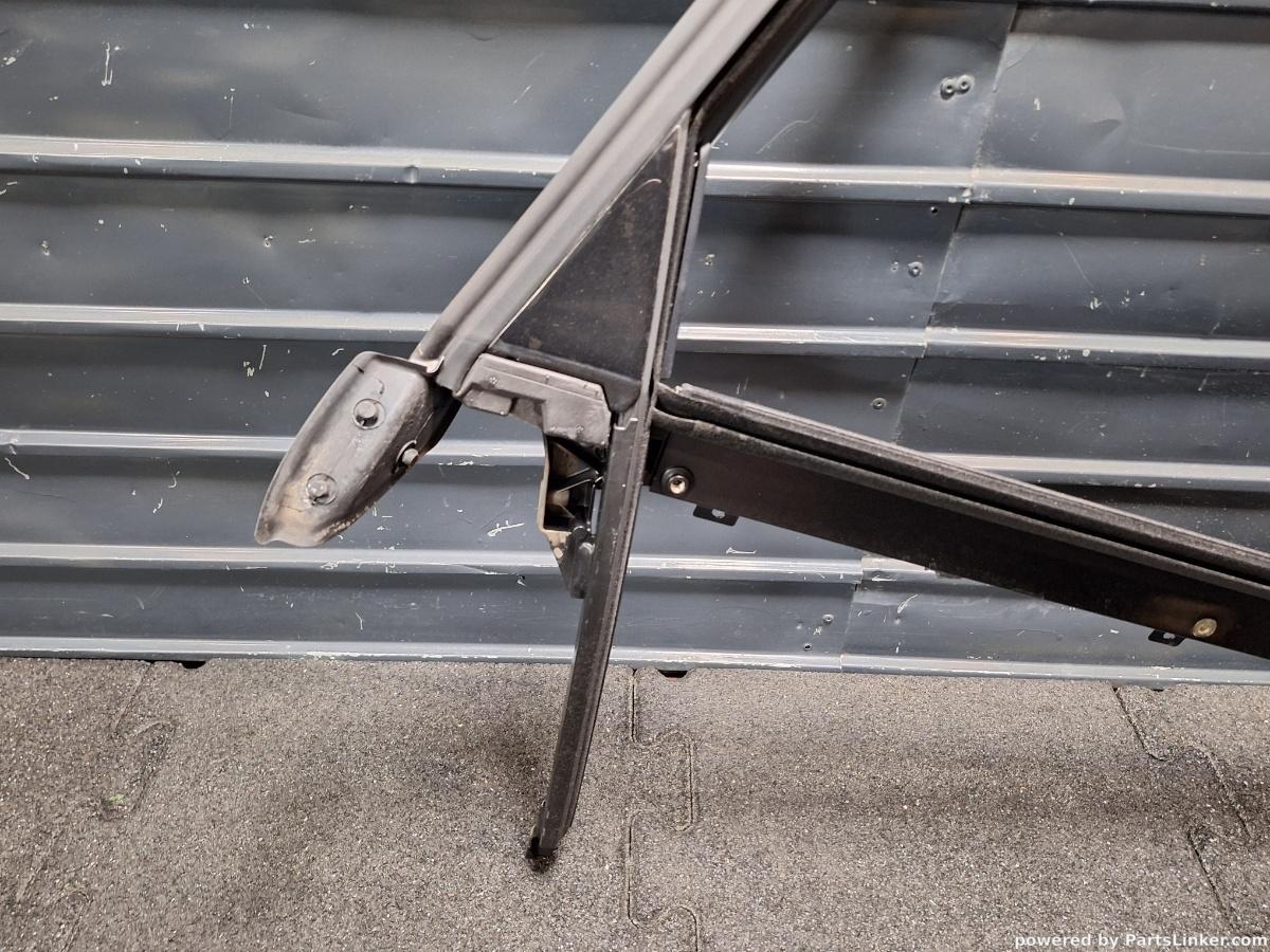 Rama geam usa dreapta spate AUDI A6 III Avant (4F5, C6) [ 2005 - 2011 ] TDI (BLB, BRE) 103KW|140HP OEM 4F9839440M