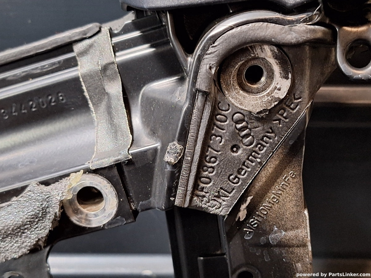 Rama geam usa dreapta spate AUDI A6 III Avant (4F5, C6) [ 2005 - 2011 ] TDI (BLB, BRE) 103KW|140HP 4F9839440M