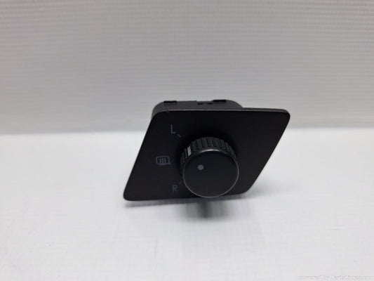 Buton reglaj oglinzi VOLKSWAGEN POLO (9N_) [ 2001 - 2012 ] 16V (AUA, BBY, BKY) 55KW|75HP 6Q1959565D