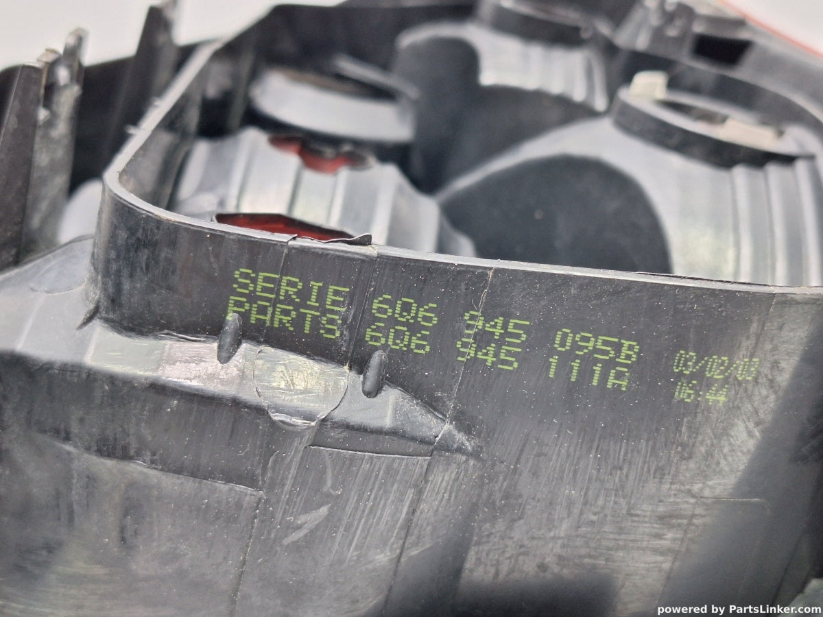 Stop Stanga VOLKSWAGEN POLO (9N_) [ 2001 - 2012 ] 16V (AUA, BBY, BKY) 55KW|75HP 6Q6945095B