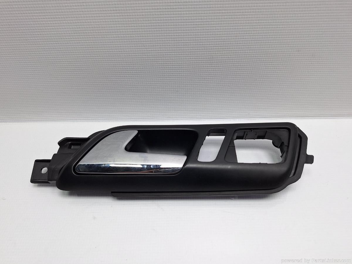 Maner usa stanga fata VOLKSWAGEN POLO (9N_) [ 2001 - 2012 ] 16V (AUA, BBY, BKY) 55KW|75HP OEM 6Q1837247G