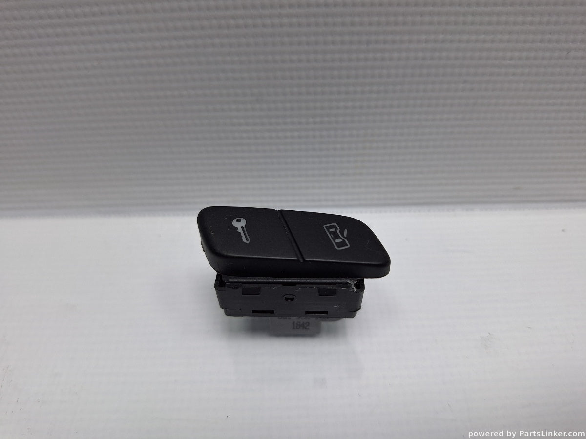 Buton inchidere centralizata VOLKSWAGEN POLO (9N_) [ 2001 - 2012 ] 16V (AUA, BBY, BKY) 55KW|75HP 6Q1962125
