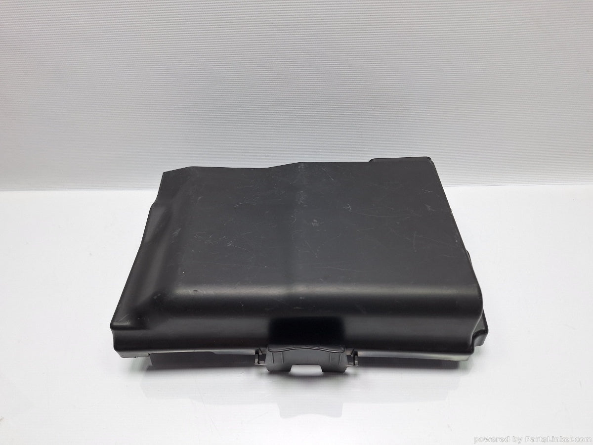 Capac caracasa baterie VOLKSWAGEN POLO (9N_) [ 2001 - 2012 ] 16V (AUA, BBY, BKY) 55KW|75HP 6Q0915429D