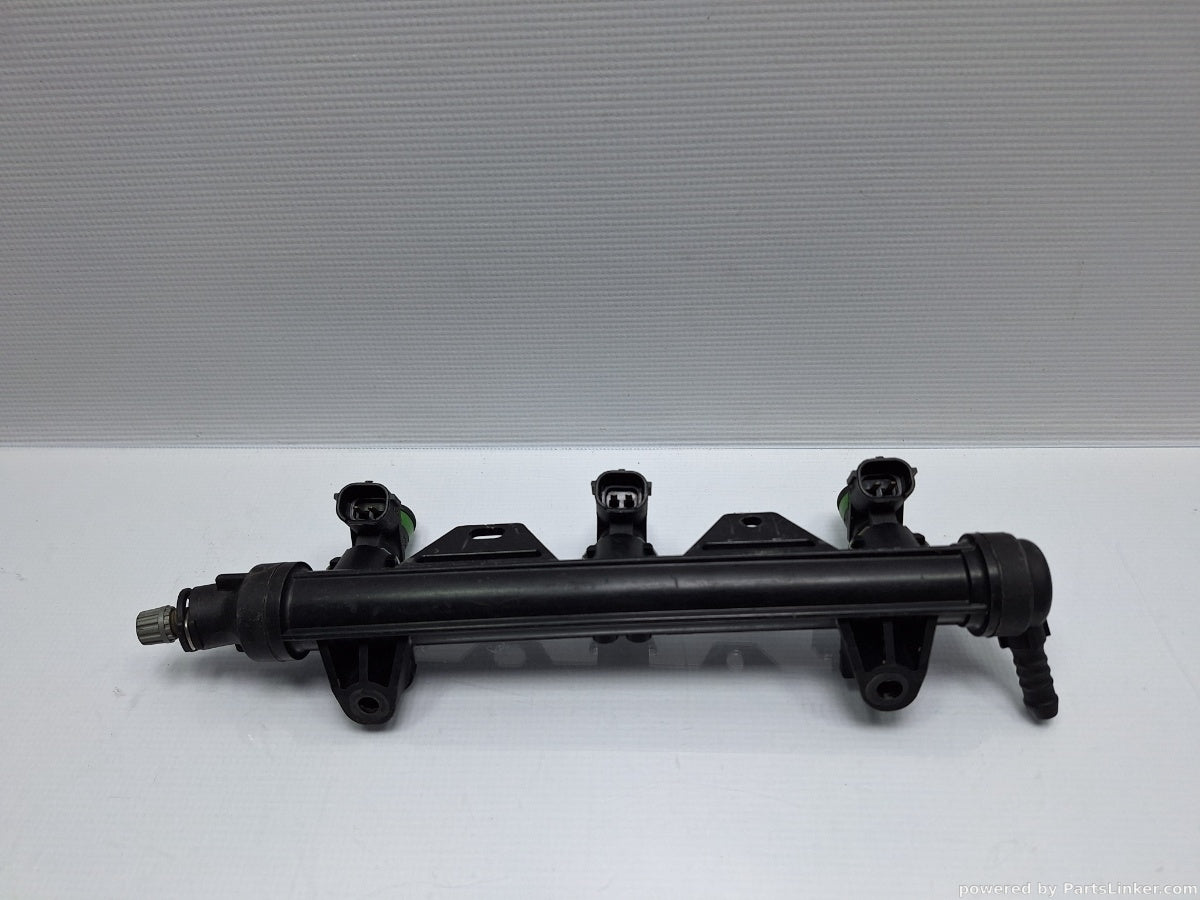 Rampa cu injectoare VOLKSWAGEN POLO (9N_) [ 2001 - 2012 ] 12V (AZQ, BME) 47KW|64HP 03E133320 , 03E906031