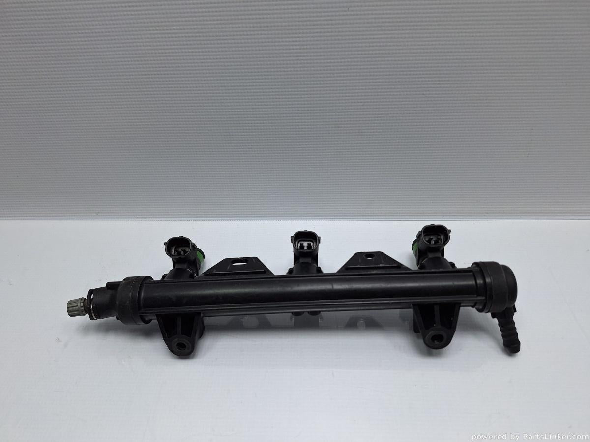 Rampa cu injectoare VOLKSWAGEN POLO (9N_) [ 2001 - 2012 ] 12V (AZQ, BME) 47KW|64HP OEM 03E133320 , 03E906031