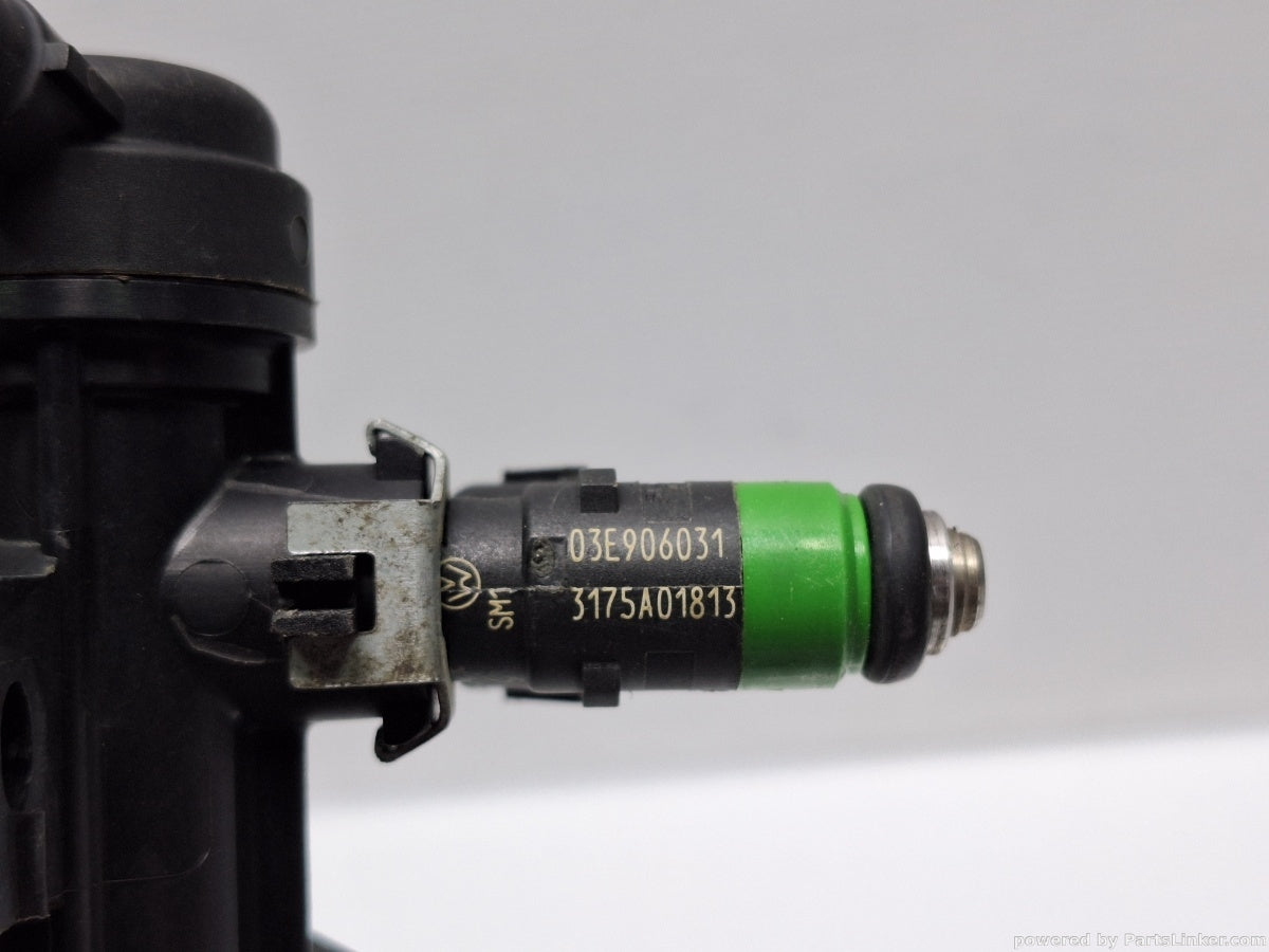 Rampa cu injectoare VOLKSWAGEN POLO (9N_) [ 2001 - 2012 ] 12V (AZQ, BME) 47KW|64HP 03E133320 , 03E906031