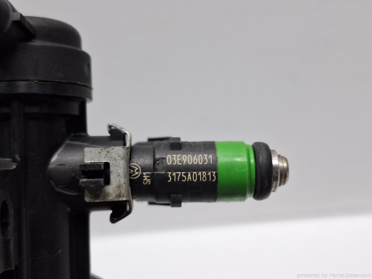Rampa cu injectoare VOLKSWAGEN POLO (9N_) [ 2001 - 2012 ] 12V (AZQ, BME) 47KW|64HP OEM 03E133320 , 03E906031