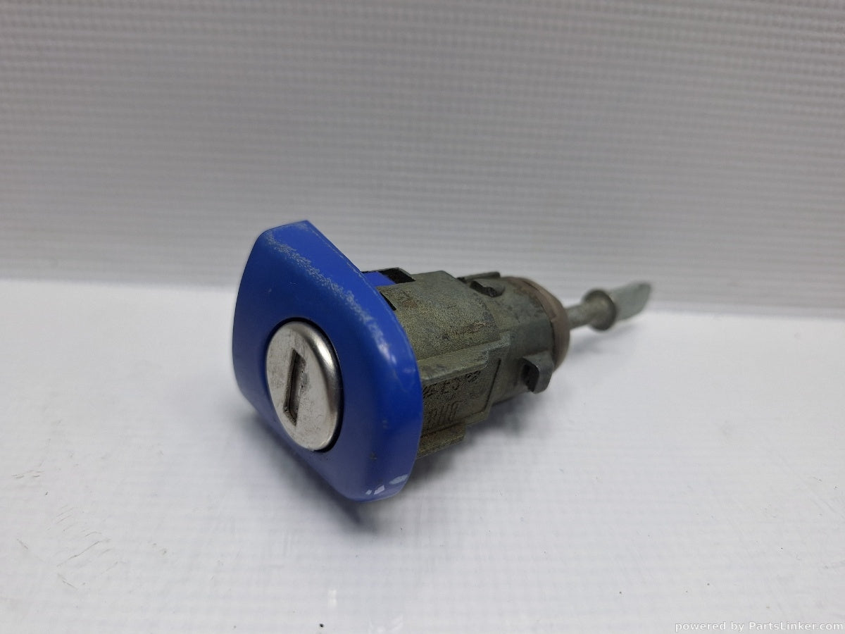 Butuc usa VOLKSWAGEN POLO (9N_) [ 2001 - 2012 ] 16V (AUA, BBY, BKY) 55KW|75HP 6Q4837167E