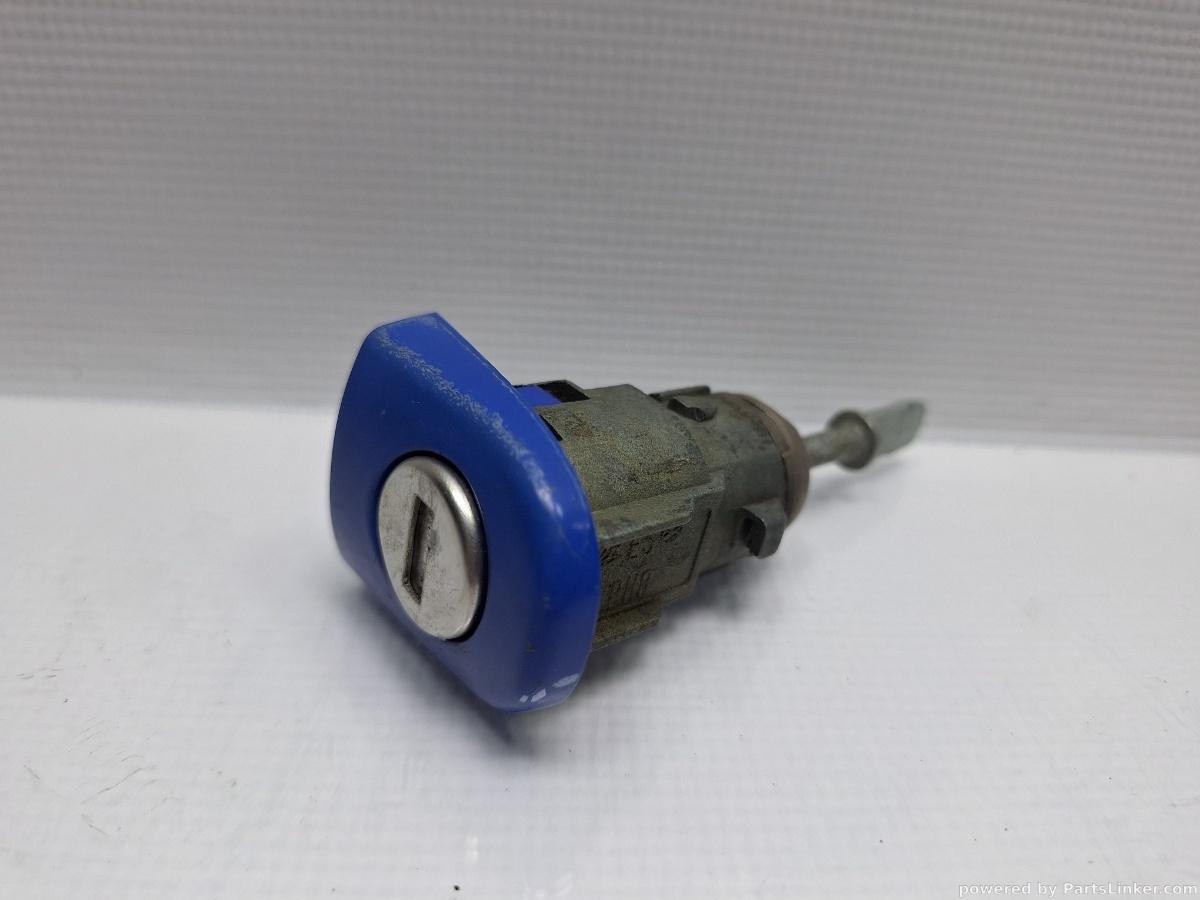 Butuc usa VOLKSWAGEN POLO (9N_) [ 2001 - 2012 ] 16V (AUA, BBY, BKY) 55KW|75HP OEM 6Q4837167E