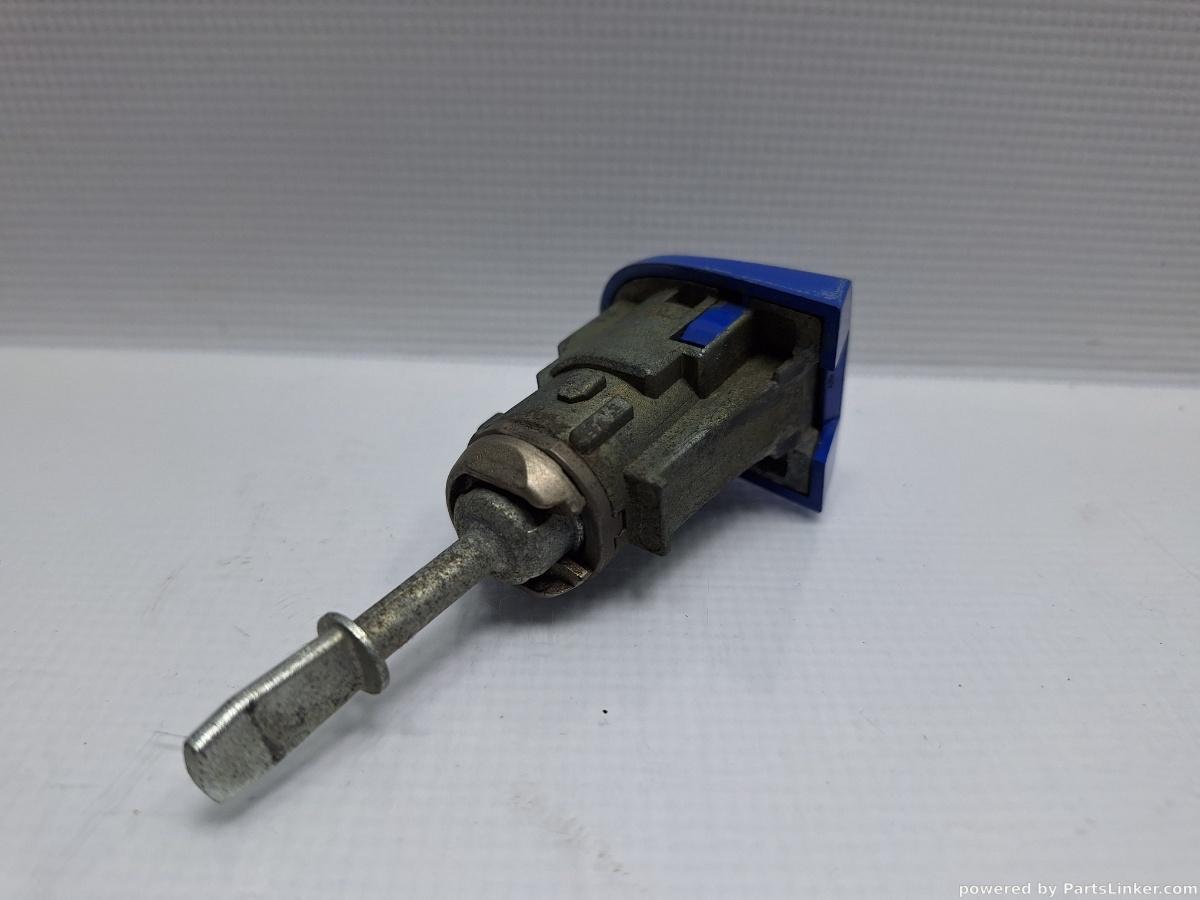 Butuc usa VOLKSWAGEN POLO (9N_) [ 2001 - 2012 ] 16V (AUA, BBY, BKY) 55KW|75HP OEM 6Q4837167E