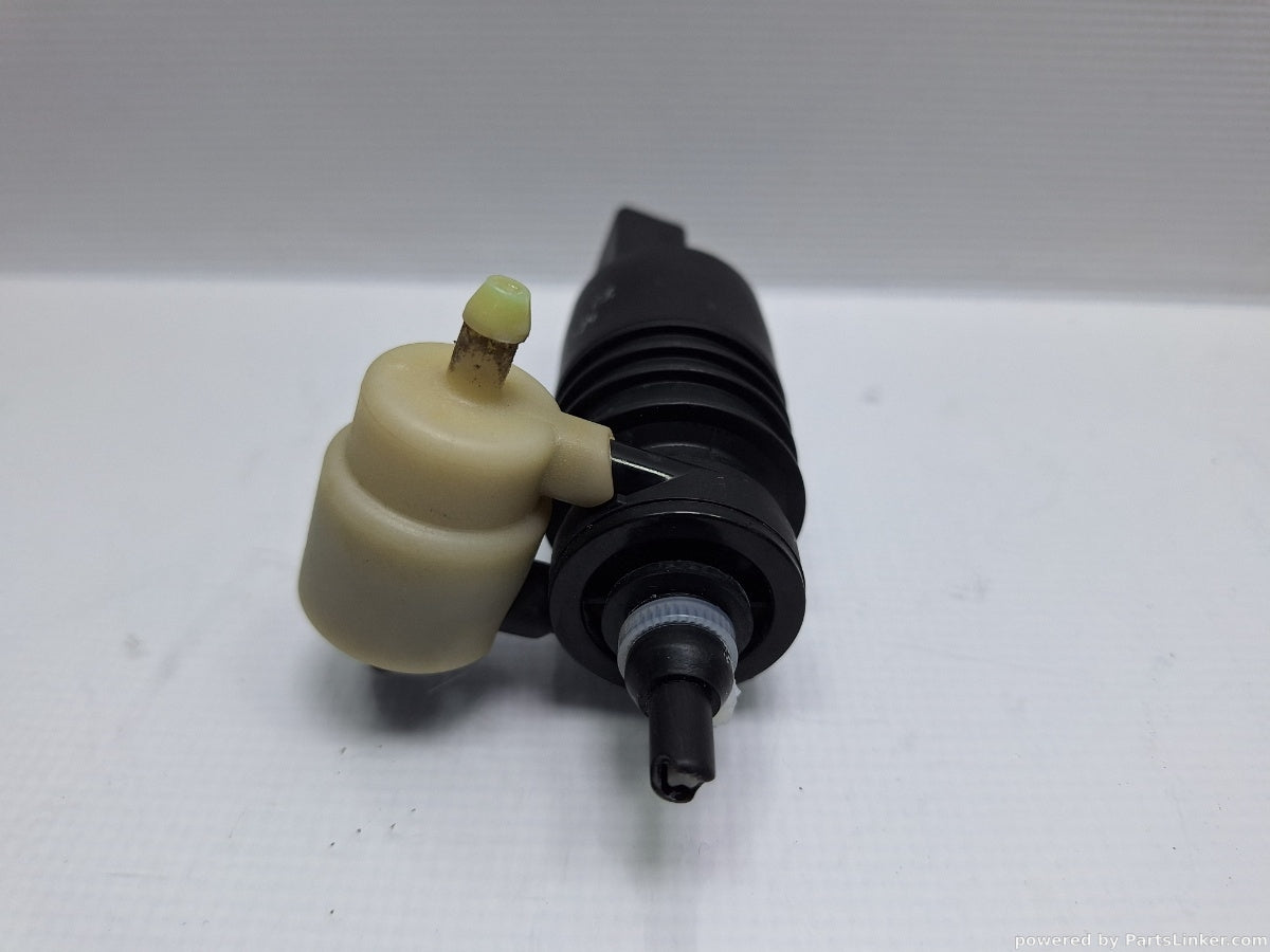 Pompita lichid parbriz VOLKSWAGEN POLO (9N_) [ 2001 - 2012 ] 16V (AUA, BBY, BKY) 55KW|75HP 1K6955651