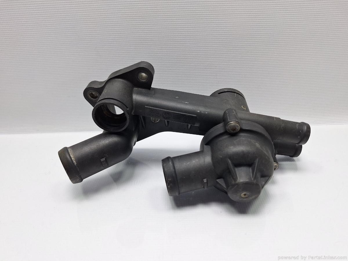 Carcasa termostat VOLKSWAGEN POLO (9N_) [ 2001 - 2012 ] 12V (AZQ, BME) 47KW|64HP OEM 03C121111B