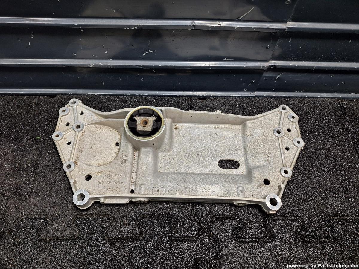 Jug motor VOLKSWAGEN GOLF V (1K1) [ 2003 - 2009 ] TDI (BKC, BLS, BXE) 77KW|105HP OEM 1K0199369F