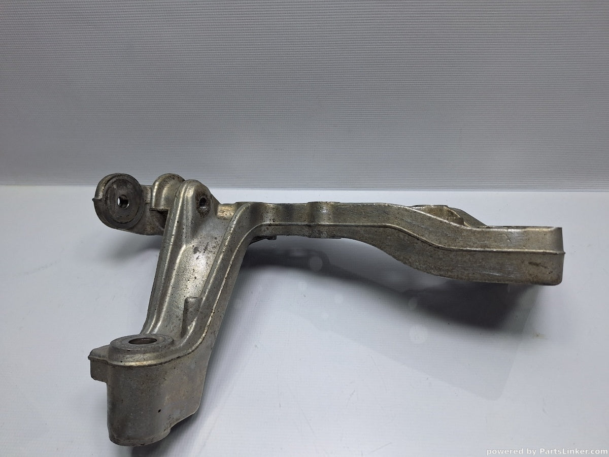 Consola brat bascula dreapta fata VOLKSWAGEN GOLF V (1K1) [ 2003 - 2009 ] TDI (BKC, BLS, BXE) 77KW|105HP 1K0199296E