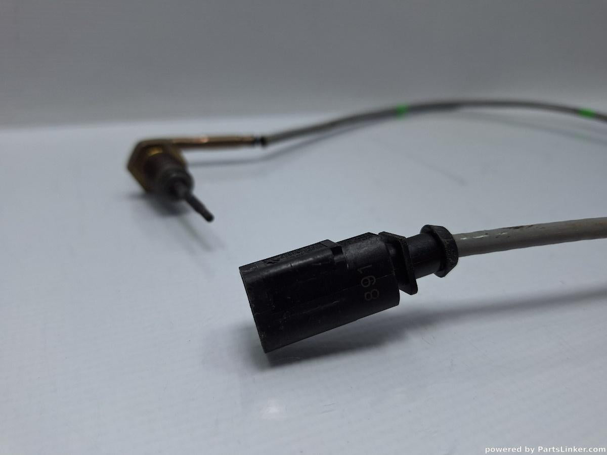 Senzor temperatura gaze SEAT LEON III (5F1) [ 2012 - > ] TDI (CUNA, CUPA, DJGA) 135KW|184HP OEM 04L906088BL