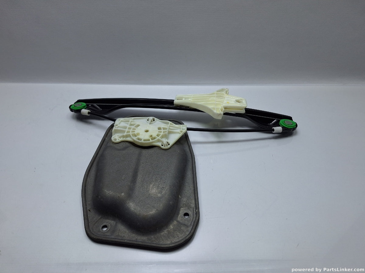 Macara geam dreapta spate VOLKSWAGEN GOLF V (1K1) [ 2003 - 2009 ] TDI (BKC, BLS, BXE) 77KW|105HP 1K5839462A