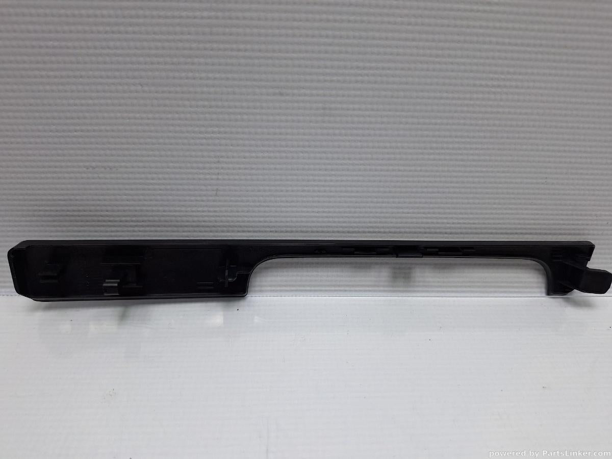 Ornament treem plansa bord VOLKSWAGEN GOLF V (1K1) [ 2003 - 2009 ] TDI (BKC, BLS, BXE) 77KW|105HP OEM 1K1858419