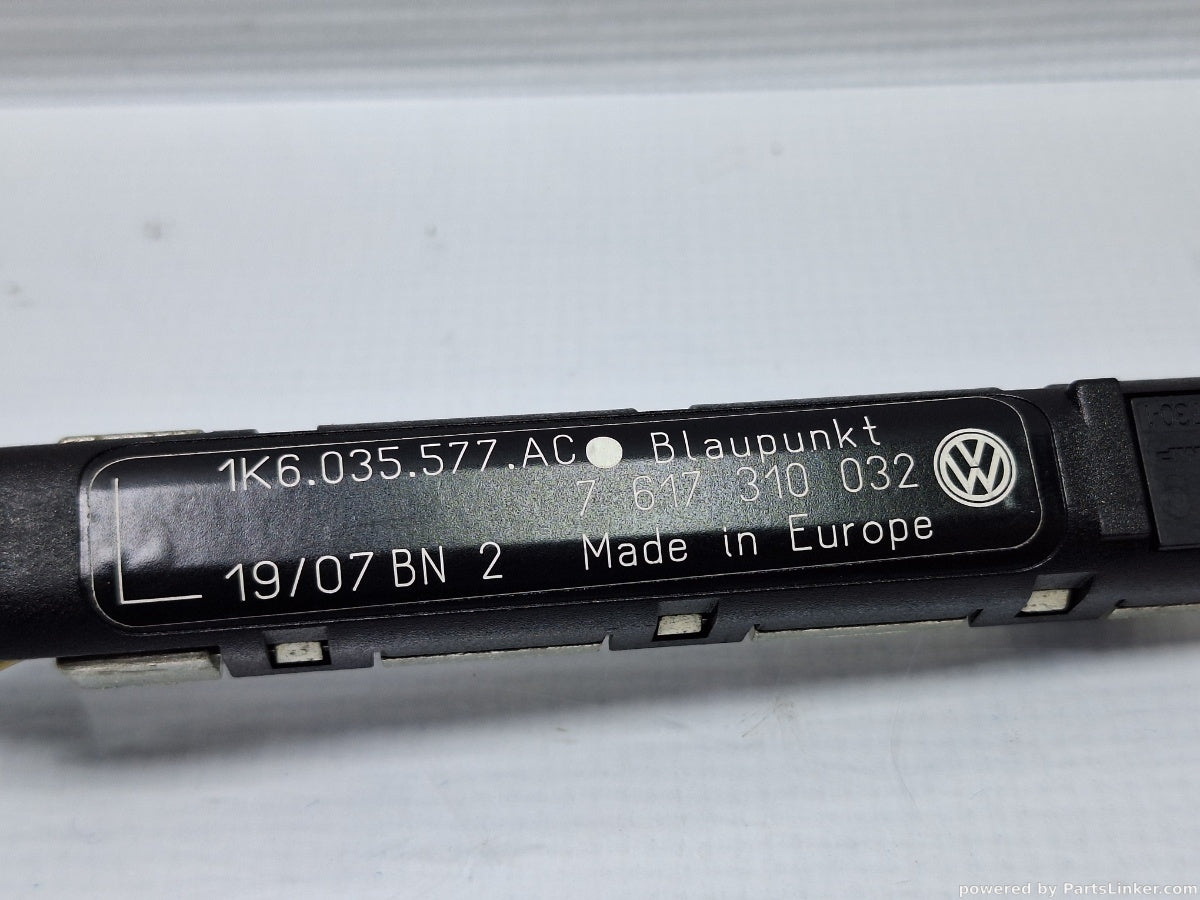 Amplificator antena VOLKSWAGEN GOLF V (1K1) [ 2003 - 2009 ] TDI (BKC, BLS, BXE) 77KW|105HP 1K6035577AC