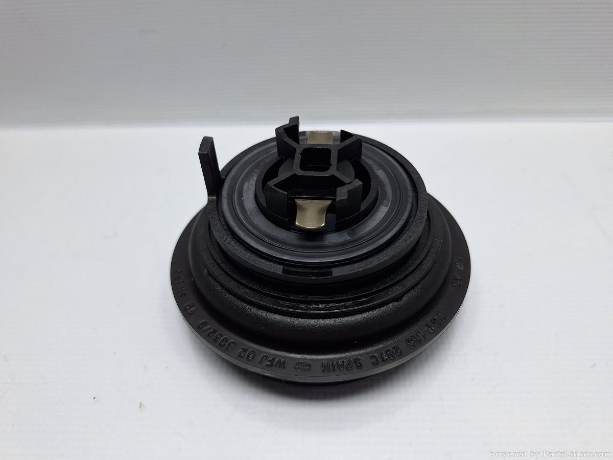 Gat umblere ulei motor VOLKSWAGEN GOLF V (1K1) [ 2003 - 2009 ] TDI (BKC, BLS, BXE) 77KW|105HP 038133287C