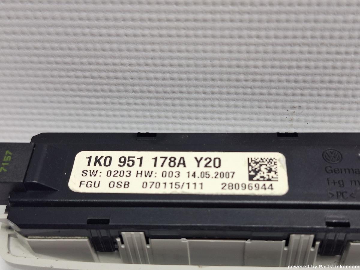 Senzor proximitate VOLKSWAGEN GOLF V (1K1) [ 2003 - 2009 ] TDI (BKC, BLS, BXE) 77KW|105HP OEM 1K0951178A