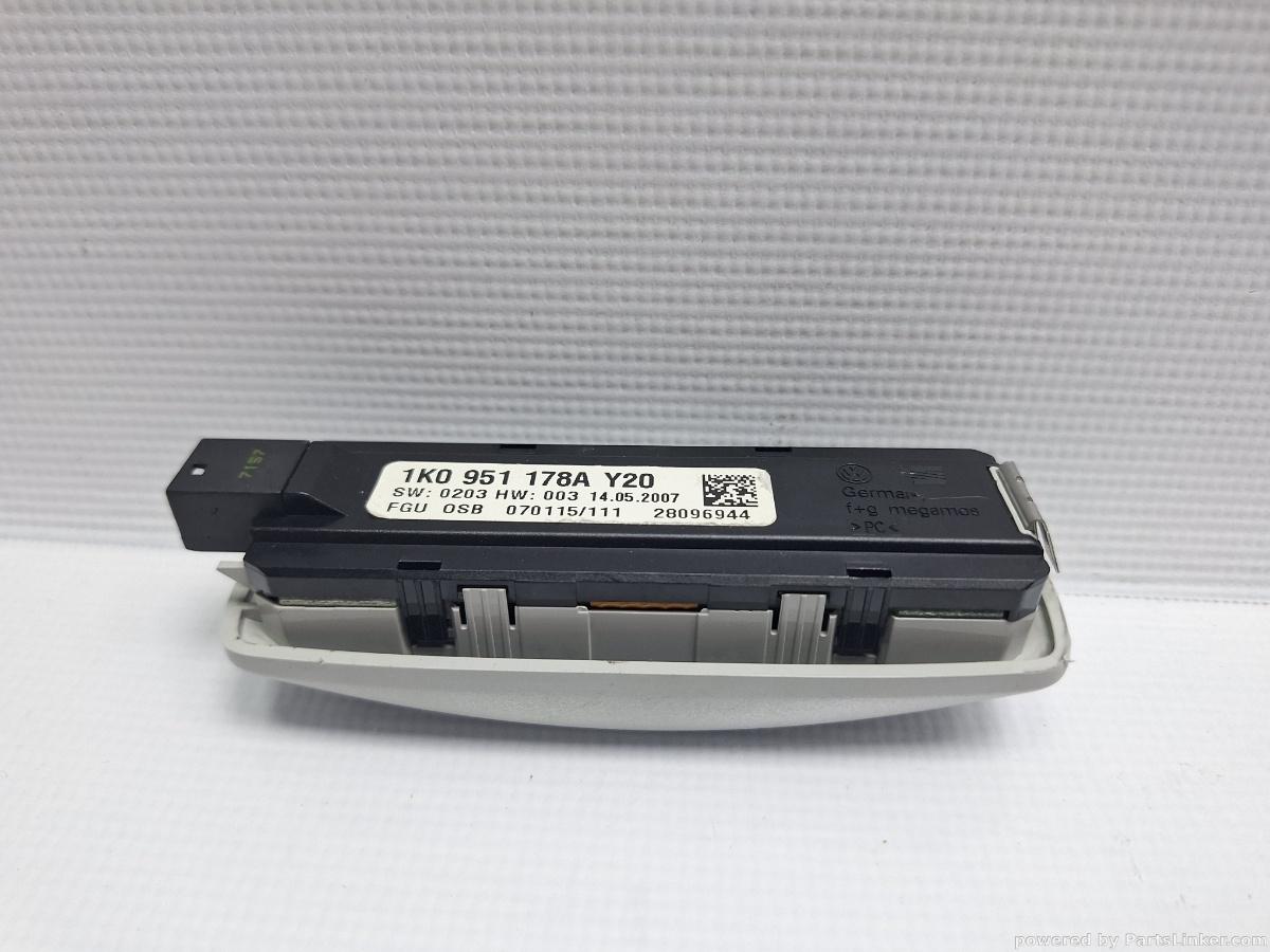 Senzor proximitate VOLKSWAGEN GOLF V (1K1) [ 2003 - 2009 ] TDI (BKC, BLS, BXE) 77KW|105HP OEM 1K0951178A
