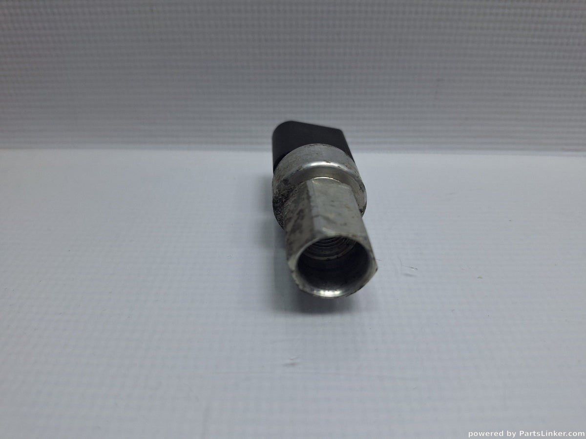 Senzor presiune ac VOLKSWAGEN GOLF V (1K1) [ 2003 - 2009 ] TDI (BKC, BLS, BXE) 77KW|105HP 1K0959128E